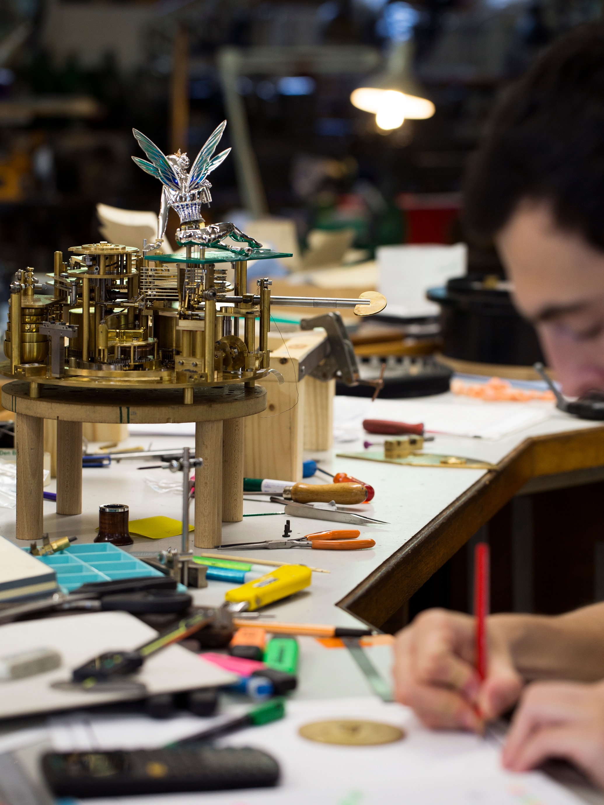 View of the artisans and the mechanism of the Fée Ondine automaton in the workshops. Extraordinary Object, Van Cleef & Arpels